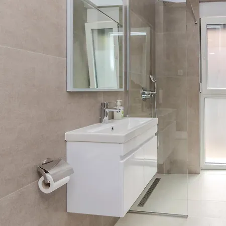 بيت للعطل 3 Bedroom Awesome In