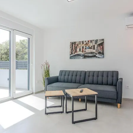 Holiday home Cozy In With Kitchen Vrsi